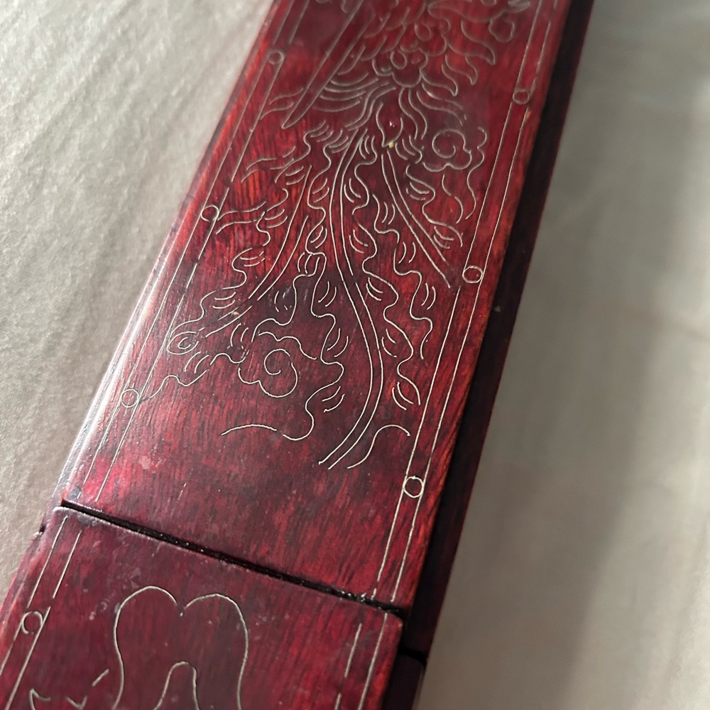 Elegant , VINTAGE 8pc Oriental chopsticks.